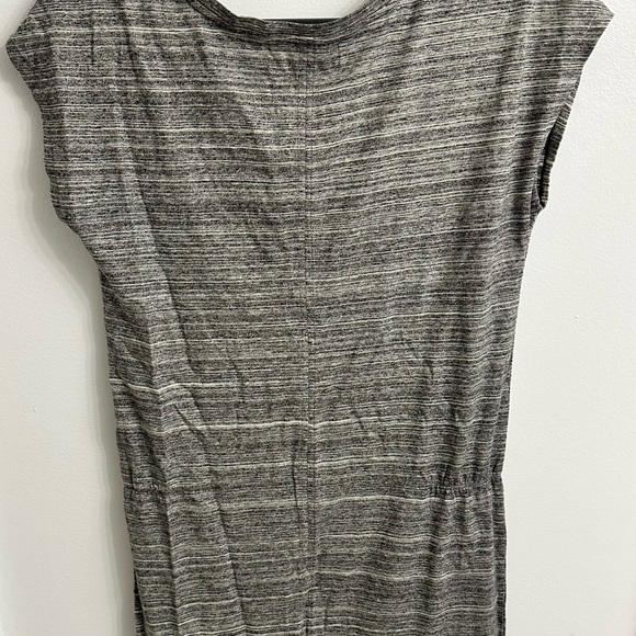 NWT LOFT heather grey short sleeve scoop neck dress with waist synching - Picture 2 of 4